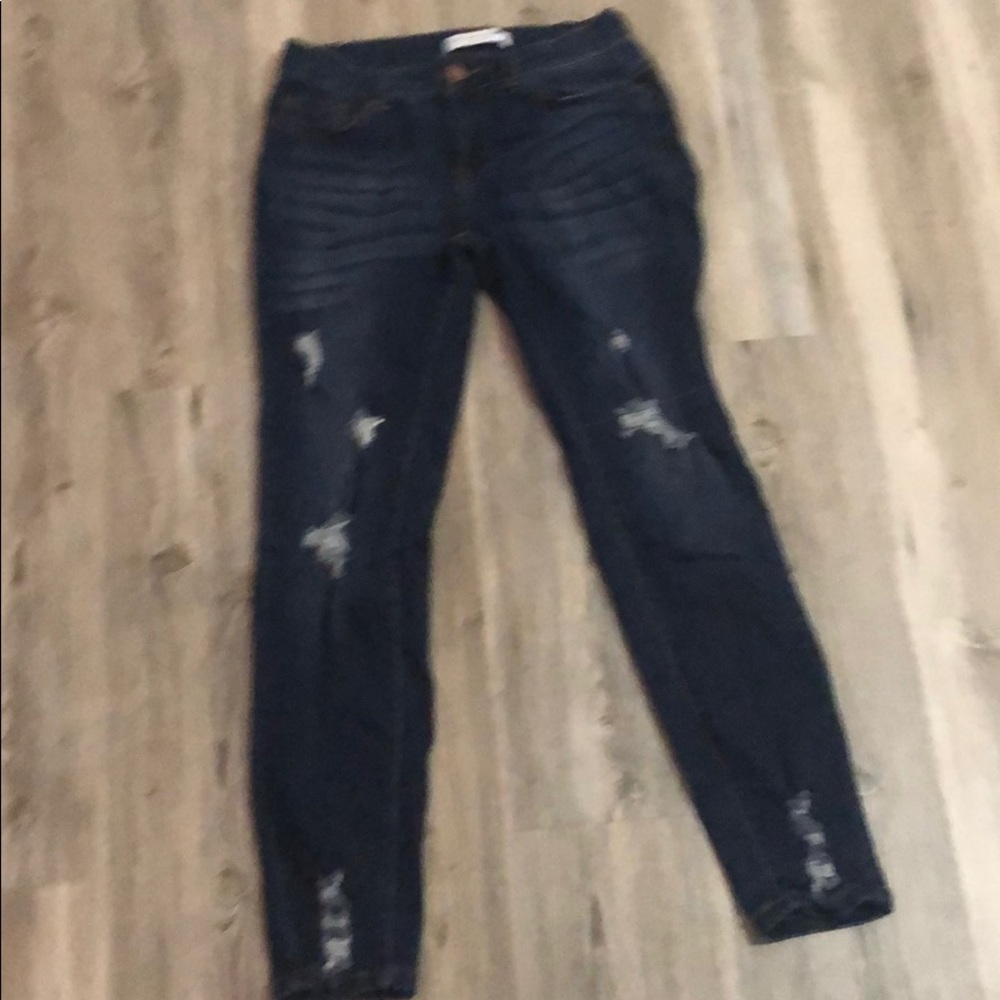 Encore Skinny Jeans Ripped